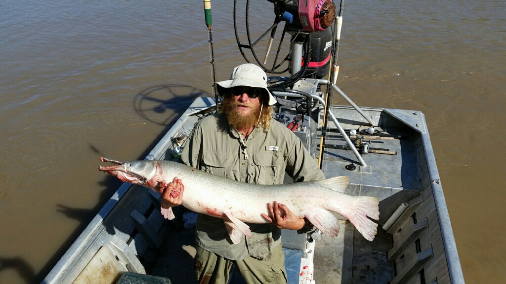 Trinity River Alligator Gar - Fishing, Friends and Good Times